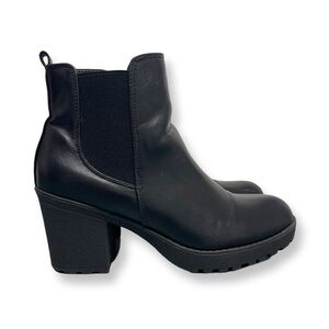 Refresh Slip On Chunky Heel Ankle Boots Women’s 8.5 Black